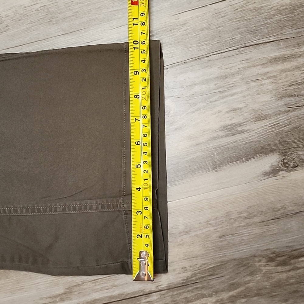 The Limited Khaki Pants Wide Leg, Olive Green, Size 4 - Picture 13 of 13